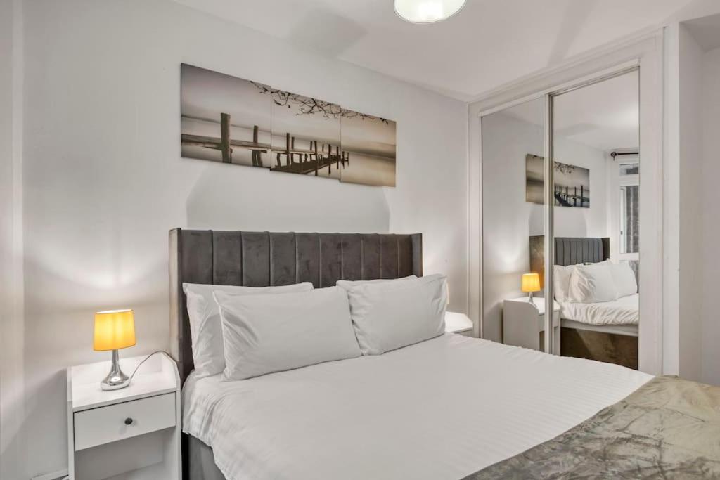 Peaceful 2-Bed South Bank Leilighet London Eksteriør bilde