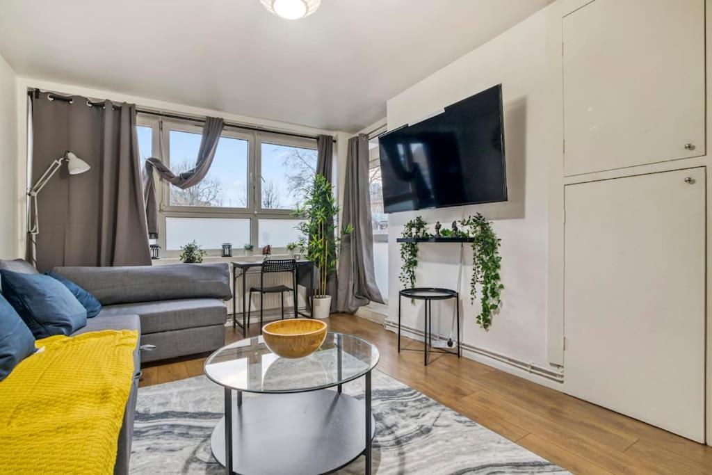 Peaceful 2-Bed South Bank Leilighet London Eksteriør bilde